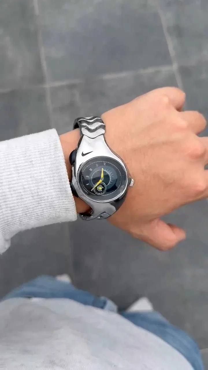 Nike traix silver